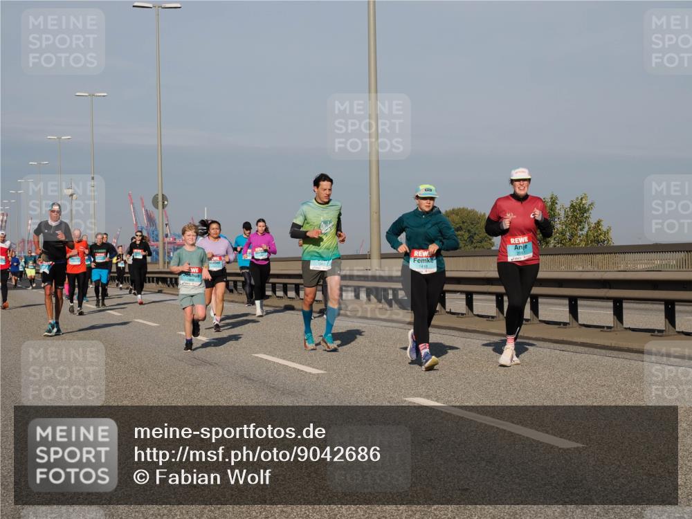 03.10.2025 - Köhlbrandbrückenlauf Fabian Wolf http://msf.ph/oto/9042686 03.10.2025 09:56:04 Position 3 1418 meine-sportfotos.de