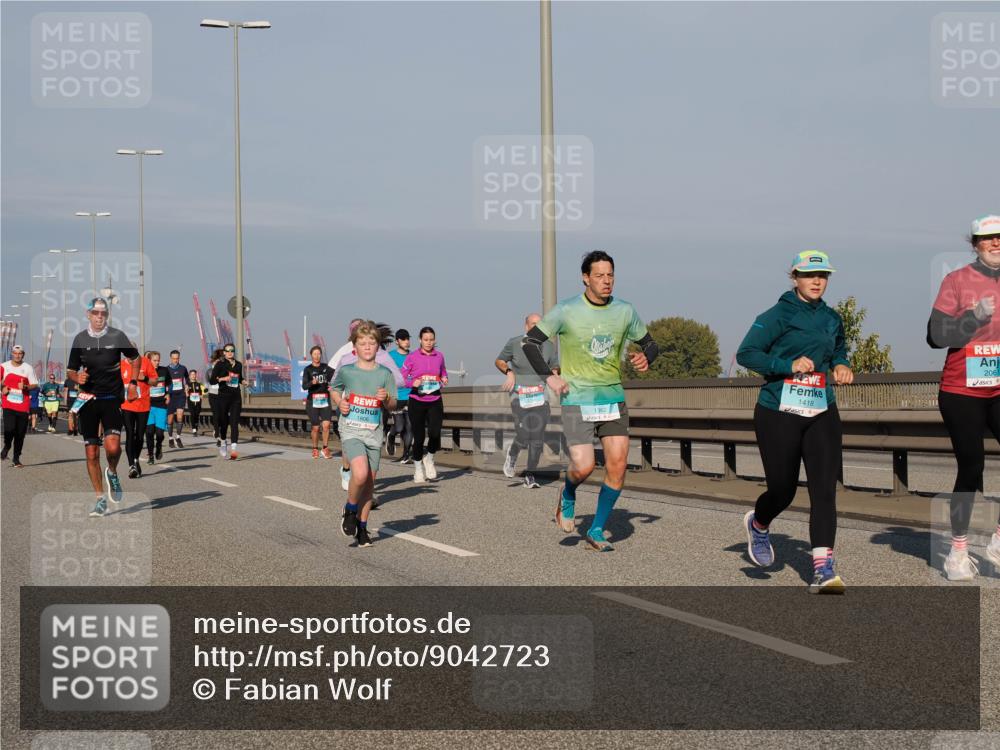 03.10.2025 - Köhlbrandbrückenlauf Fabian Wolf http://msf.ph/oto/9042723 03.10.2025 09:56:05 Position 3 2061, 1362, 1418 meine-sportfotos.de
