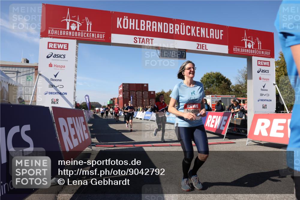 03.10.2025 - Köhlbrandbrückenlauf Lena Gebhardt http://msf.ph/oto/9042792 03.10.2025 13:18:27 Ziel 4154, 4280, 4341, 4560, 4760, 4819, 4826, 4882, 5192, 5379, 5440, 5691, 5722, 5816, 6001, 6084, 6700 meine-sportfotos.de