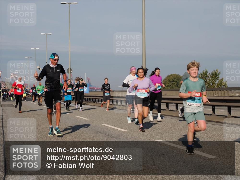 03.10.2025 - Köhlbrandbrückenlauf Fabian Wolf http://msf.ph/oto/9042803 03.10.2025 09:56:07 Position 3 1806 meine-sportfotos.de