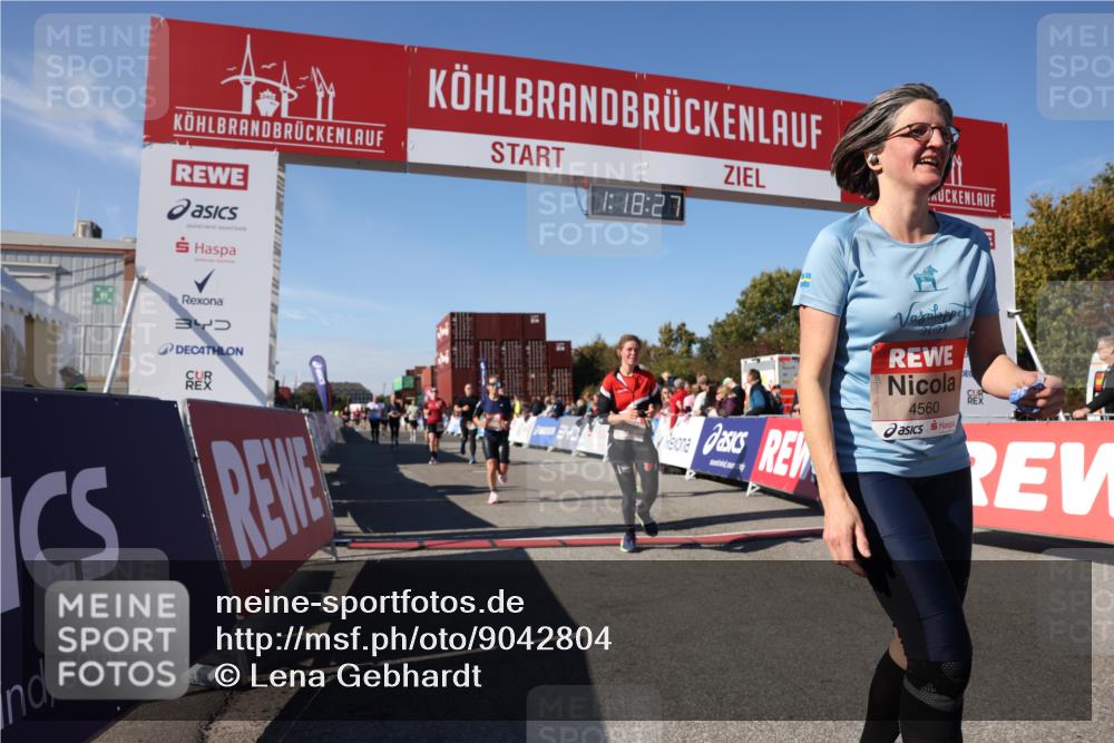 03.10.2025 - Köhlbrandbrückenlauf Lena Gebhardt http://msf.ph/oto/9042804 03.10.2025 13:18:27 Ziel 4154, 4280, 4341, 4560, 4760, 4819, 4826, 4882, 5192, 5379, 5440, 5691, 5722, 5816, 6001, 6084, 6700 meine-sportfotos.de
