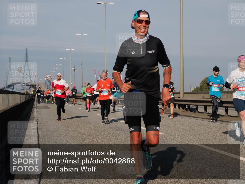 03.10.2025 - Köhlbrandbrückenlauf Fabian Wolf http://msf.ph/oto/9042868 03.10.2025 09:56:09 Position 3 41, 3394, 1640 meine-sportfotos.de