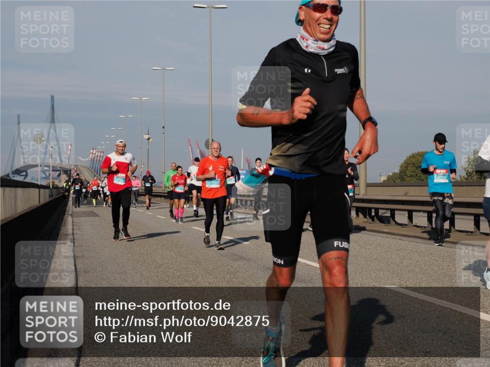03.10.2025 - Köhlbrandbrückenlauf Fabian Wolf http://msf.ph/oto/9042875 03.10.2025 09:56:09 Position 3 7144 meine-sportfotos.de