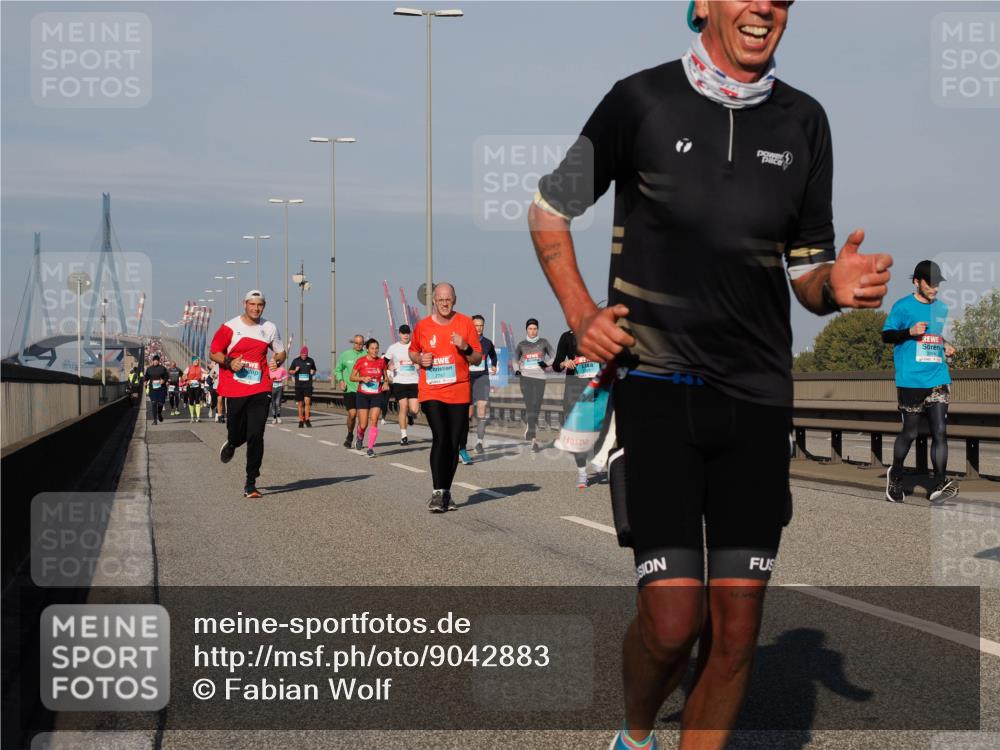 03.10.2025 - Köhlbrandbrückenlauf Fabian Wolf http://msf.ph/oto/9042883 03.10.2025 09:56:09 Position 3 2747, 6437, 444 meine-sportfotos.de