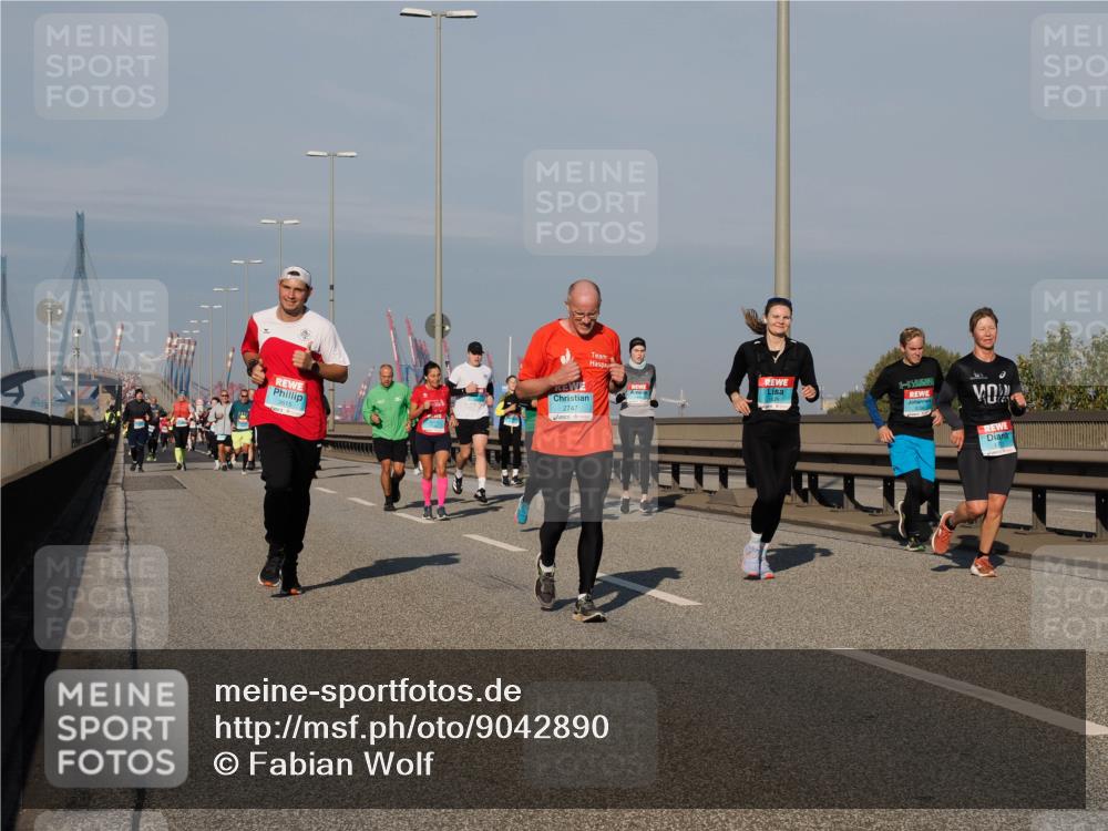 03.10.2025 - Köhlbrandbrückenlauf Fabian Wolf http://msf.ph/oto/9042890 03.10.2025 09:56:11 Position 3 2747, 1829 meine-sportfotos.de