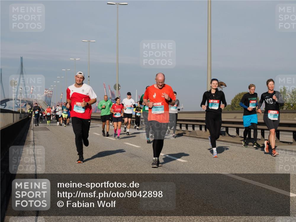 03.10.2025 - Köhlbrandbrückenlauf Fabian Wolf http://msf.ph/oto/9042898 03.10.2025 09:56:11 Position 3 2747, 1829 meine-sportfotos.de