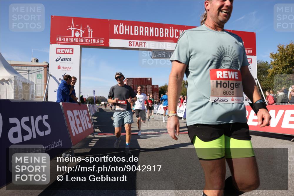 03.10.2025 - Köhlbrandbrückenlauf Lena Gebhardt http://msf.ph/oto/9042917 03.10.2025 12:59:18 Ziel 4108, 4164, 4226, 4371, 4441, 4940, 5967, 6036, 6154, 6390, 6391, 6478, 6484, 6493, 6609 meine-sportfotos.de