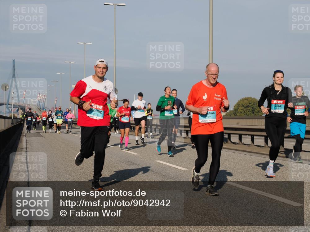 03.10.2025 - Köhlbrandbrückenlauf Fabian Wolf http://msf.ph/oto/9042942 03.10.2025 09:56:13 Position 3 3615, 2747, 1829 meine-sportfotos.de