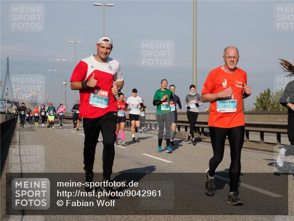 03.10.2025 - Köhlbrandbrückenlauf Fabian Wolf http://msf.ph/oto/9042961 03.10.2025 09:56:13 Position 3 3615, 2747 meine-sportfotos.de