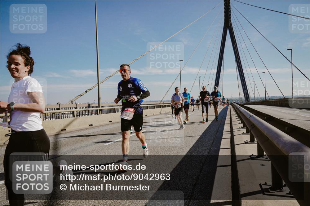 03.10.2025 - Köhlbrandbrückenlauf Michael Burmester http://msf.ph/oto/9042963 03.10.2025 12:24:21 Position 1 6801 meine-sportfotos.de