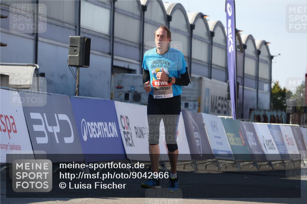03.10.2025 - Köhlbrandbrückenlauf Luisa Fischer http://msf.ph/oto/9042966 03.10.2025 13:37:31 Ziel 4611, 4863, 5190, 5241, 5550, 5551, 5554, 6000, 6133, 6402 meine-sportfotos.de