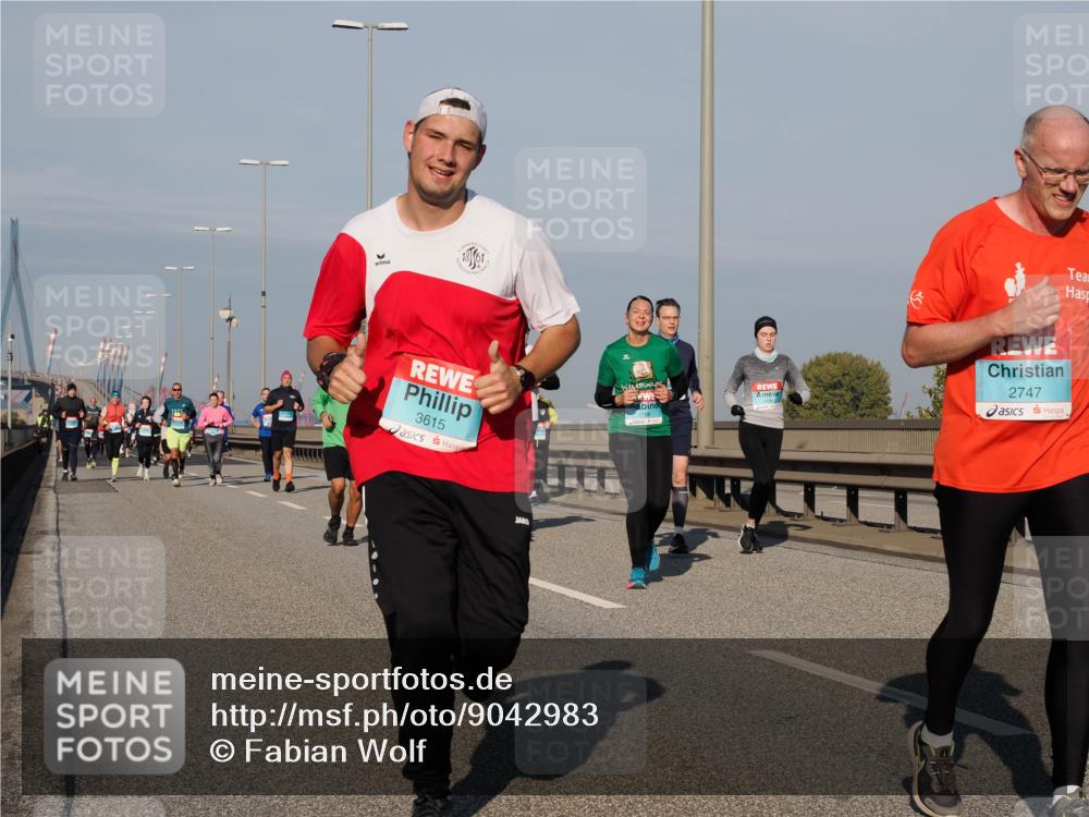 03.10.2025 - Köhlbrandbrückenlauf Fabian Wolf http://msf.ph/oto/9042983 03.10.2025 09:56:14 Position 3 18161, 3615, 3186, 2747 meine-sportfotos.de
