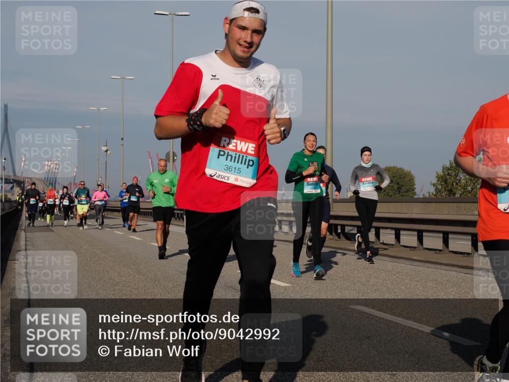 03.10.2025 - Köhlbrandbrückenlauf Fabian Wolf http://msf.ph/oto/9042992 03.10.2025 09:56:14 Position 3 3615 meine-sportfotos.de