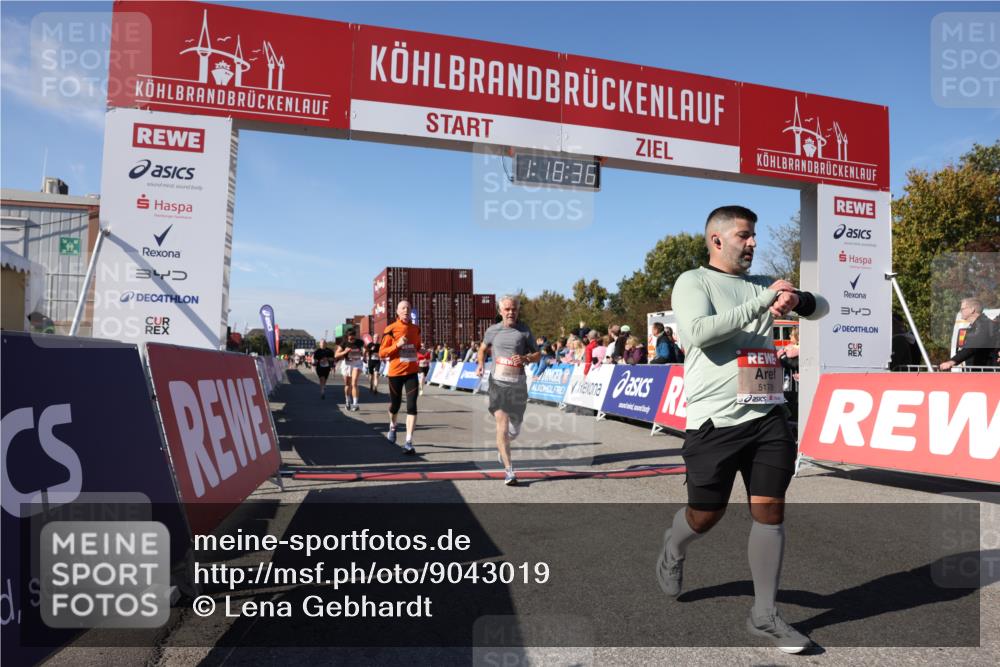 03.10.2025 - Köhlbrandbrückenlauf Lena Gebhardt http://msf.ph/oto/9043019 03.10.2025 13:18:37 Ziel 4154, 4280, 4606, 4796, 4812, 4819, 4826, 4882, 5115, 5178, 5192, 6084, 6429, 6500, 6596, 6700, 6758 meine-sportfotos.de