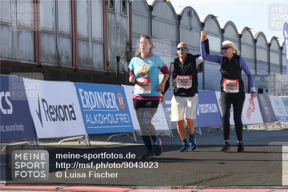 03.10.2025 - Köhlbrandbrückenlauf Luisa Fischer http://msf.ph/oto/9043023 03.10.2025 13:37:45 Ziel 4014, 4611, 4863, 5201, 5305, 5384, 5420, 5756, 6295, 6402 meine-sportfotos.de