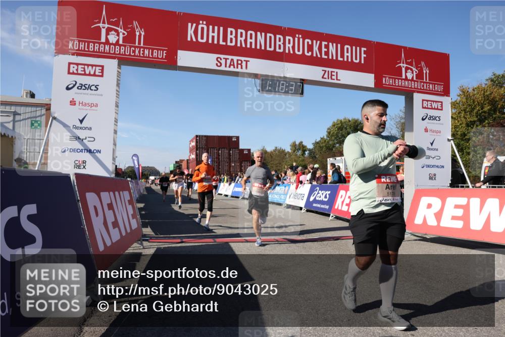 03.10.2025 - Köhlbrandbrückenlauf Lena Gebhardt http://msf.ph/oto/9043025 03.10.2025 13:18:37 Ziel 4154, 4280, 4606, 4796, 4812, 4819, 4826, 4882, 5115, 5178, 5192, 6084, 6429, 6500, 6596, 6700, 6758 meine-sportfotos.de
