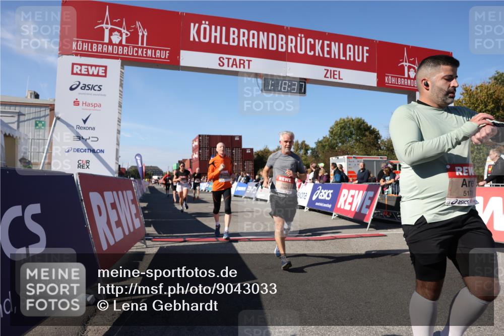 03.10.2025 - Köhlbrandbrückenlauf Lena Gebhardt http://msf.ph/oto/9043033 03.10.2025 13:18:37 Ziel 4154, 4280, 4606, 4796, 4812, 4819, 4826, 4882, 5115, 5178, 5192, 6084, 6429, 6500, 6596, 6700, 6758 meine-sportfotos.de