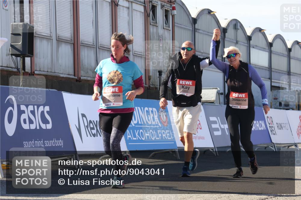 03.10.2025 - Köhlbrandbrückenlauf Luisa Fischer http://msf.ph/oto/9043041 03.10.2025 13:37:46 Ziel 4014, 4611, 4863, 5201, 5305, 5384, 5420, 5756, 6295, 6402 meine-sportfotos.de