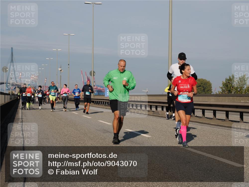 03.10.2025 - Köhlbrandbrückenlauf Fabian Wolf http://msf.ph/oto/9043070 03.10.2025 09:56:17 Position 3 3793 meine-sportfotos.de