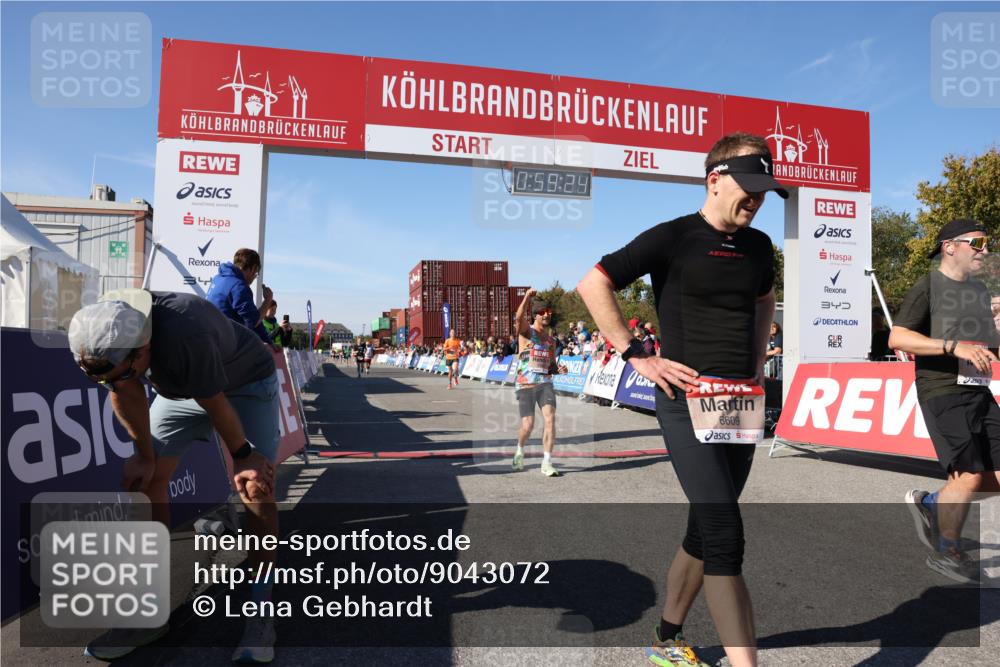 03.10.2025 - Köhlbrandbrückenlauf Lena Gebhardt http://msf.ph/oto/9043072 03.10.2025 12:59:25 Ziel 4108, 4119, 4371, 4441, 4940, 6060, 6154, 6391, 6484, 6609 meine-sportfotos.de