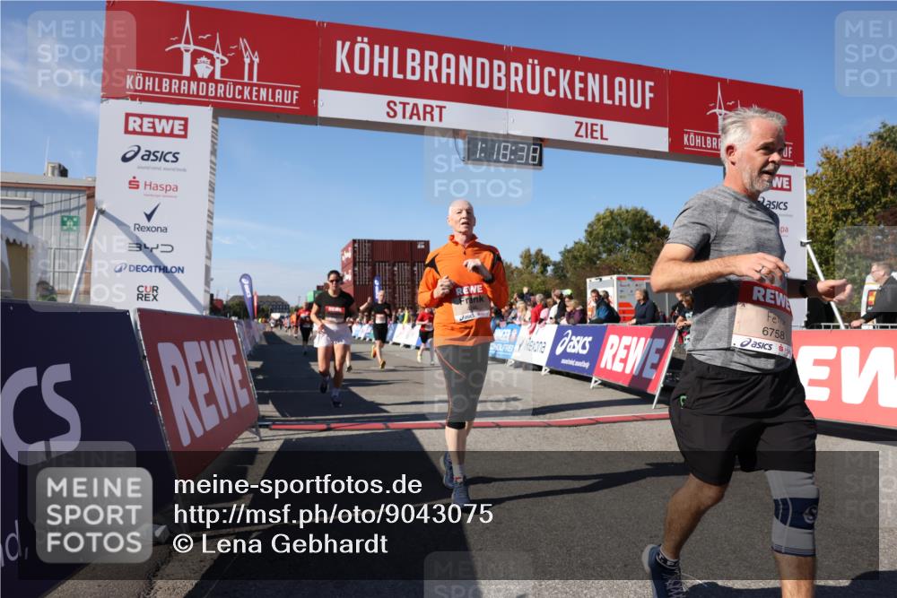 03.10.2025 - Köhlbrandbrückenlauf Lena Gebhardt http://msf.ph/oto/9043075 03.10.2025 13:18:39 Ziel 4154, 4606, 4796, 4812, 4819, 4826, 4882, 5115, 5178, 6084, 6429, 6500, 6596, 6700, 6758 meine-sportfotos.de