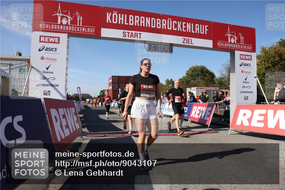 03.10.2025 - Köhlbrandbrückenlauf Lena Gebhardt http://msf.ph/oto/9043107 03.10.2025 13:18:41 Ziel 4606, 4796, 4812, 4826, 5115, 5178, 6084, 6429, 6500, 6556, 6596, 6700, 6758 meine-sportfotos.de