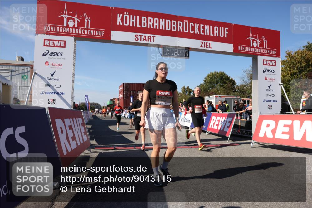 03.10.2025 - Köhlbrandbrückenlauf Lena Gebhardt http://msf.ph/oto/9043115 03.10.2025 13:18:41 Ziel 4606, 4796, 4812, 4826, 5115, 5178, 6084, 6429, 6500, 6556, 6596, 6700, 6758 meine-sportfotos.de