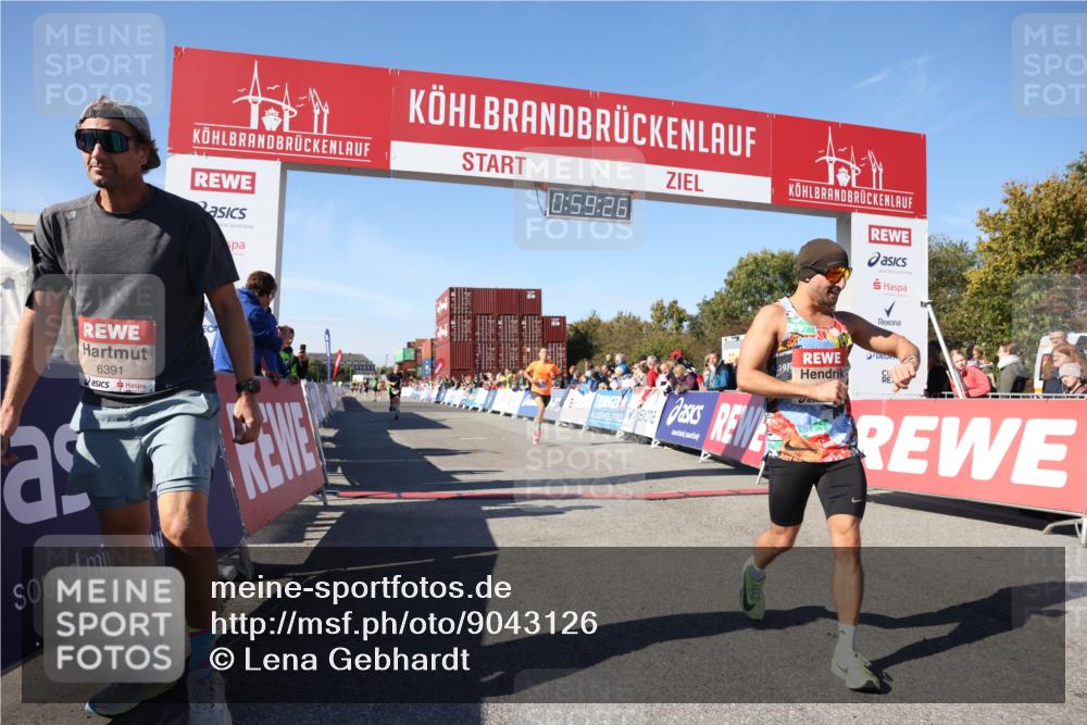 03.10.2025 - Köhlbrandbrückenlauf Lena Gebhardt http://msf.ph/oto/9043126 03.10.2025 12:59:26 Ziel 4108, 4119, 4371, 4441, 4940, 6060, 6154, 6391, 6484, 6609 meine-sportfotos.de