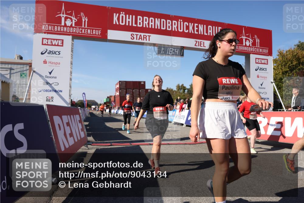 03.10.2025 - Köhlbrandbrückenlauf Lena Gebhardt http://msf.ph/oto/9043134 03.10.2025 13:18:42 Ziel 4077, 4606, 4796, 4812, 4826, 5115, 5178, 6084, 6429, 6500, 6506, 6556, 6596, 6700, 6758 meine-sportfotos.de
