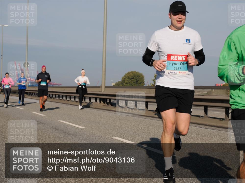 03.10.2025 - Köhlbrandbrückenlauf Fabian Wolf http://msf.ph/oto/9043136 03.10.2025 09:56:19 Position 3 3157 meine-sportfotos.de