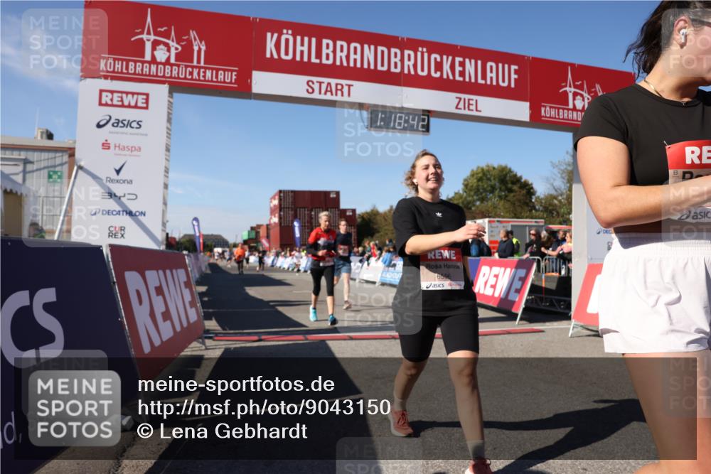 03.10.2025 - Köhlbrandbrückenlauf Lena Gebhardt http://msf.ph/oto/9043150 03.10.2025 13:18:42 Ziel 4077, 4606, 4796, 4812, 4826, 5115, 5178, 6084, 6429, 6500, 6506, 6556, 6596, 6700, 6758 meine-sportfotos.de