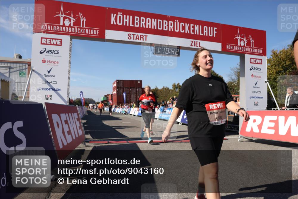 03.10.2025 - Köhlbrandbrückenlauf Lena Gebhardt http://msf.ph/oto/9043160 03.10.2025 13:18:43 Ziel 4077, 4606, 4796, 4812, 5115, 5178, 6084, 6429, 6500, 6506, 6556, 6596, 6758 meine-sportfotos.de