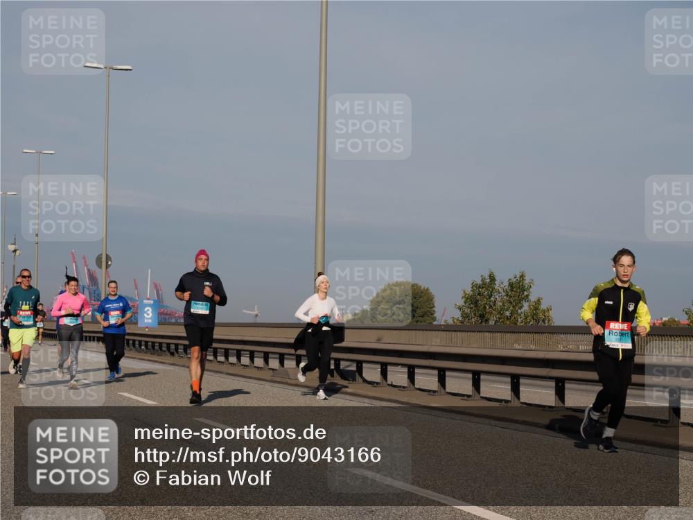 03.10.2025 - Köhlbrandbrückenlauf Fabian Wolf http://msf.ph/oto/9043166 03.10.2025 09:56:20 Position 3 3 meine-sportfotos.de