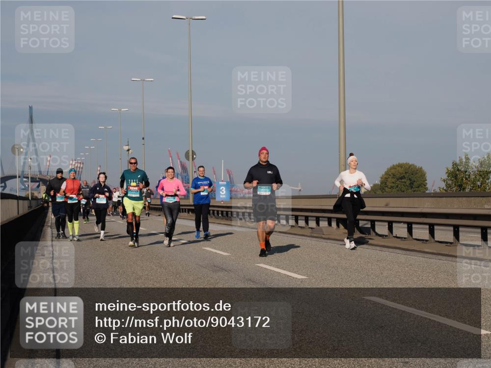 03.10.2025 - Köhlbrandbrückenlauf Fabian Wolf http://msf.ph/oto/9043172 03.10.2025 09:56:21 Position 3 3 meine-sportfotos.de