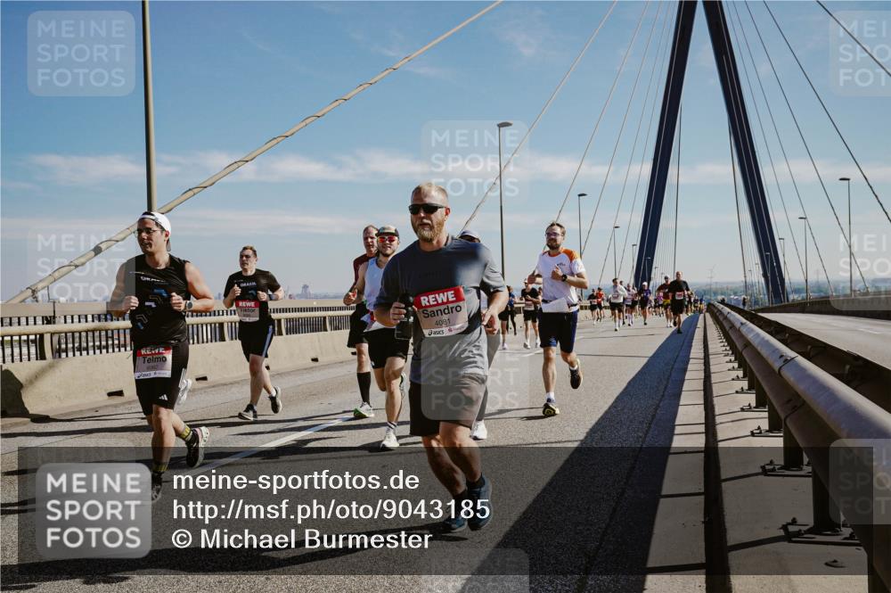 03.10.2025 - Köhlbrandbrückenlauf Michael Burmester http://msf.ph/oto/9043185 03.10.2025 12:24:39 Position 1 4081 meine-sportfotos.de