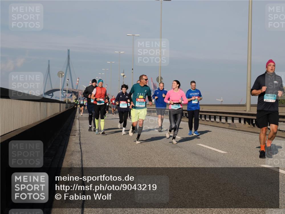 03.10.2025 - Köhlbrandbrückenlauf Fabian Wolf http://msf.ph/oto/9043219 03.10.2025 09:56:23 Position 3 3146 meine-sportfotos.de