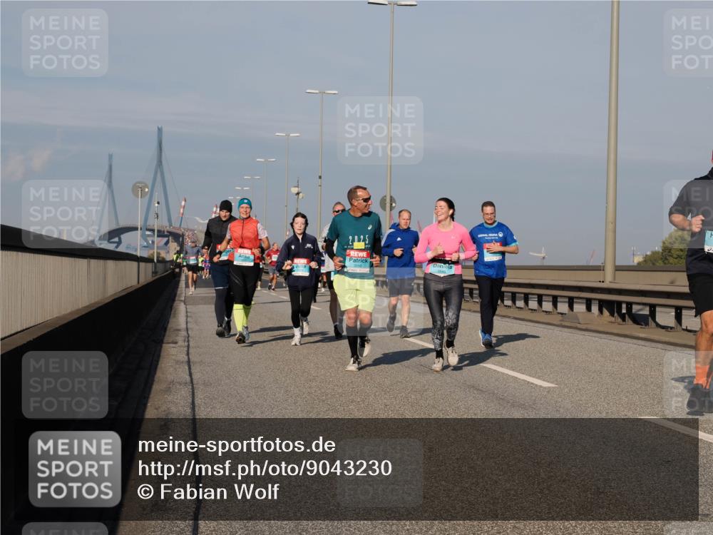 03.10.2025 - Köhlbrandbrückenlauf Fabian Wolf http://msf.ph/oto/9043230 03.10.2025 09:56:23 Position 3 3549 meine-sportfotos.de
