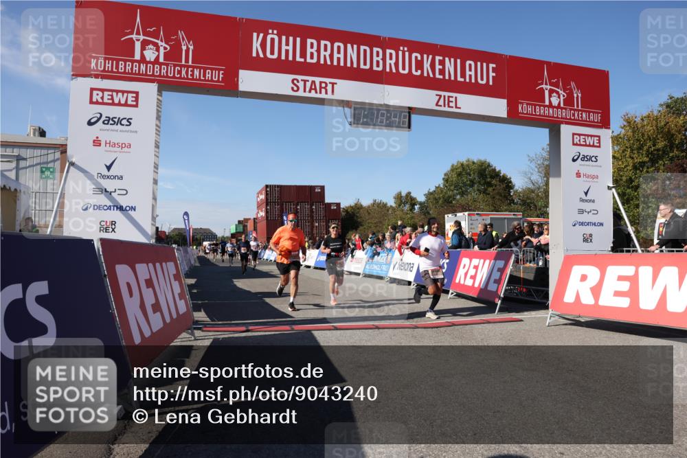 03.10.2025 - Köhlbrandbrückenlauf Lena Gebhardt http://msf.ph/oto/9043240 03.10.2025 13:18:48 Ziel 4077, 4556, 4606, 4756, 4812, 5115, 6429, 6500, 6506, 6556, 6596 meine-sportfotos.de