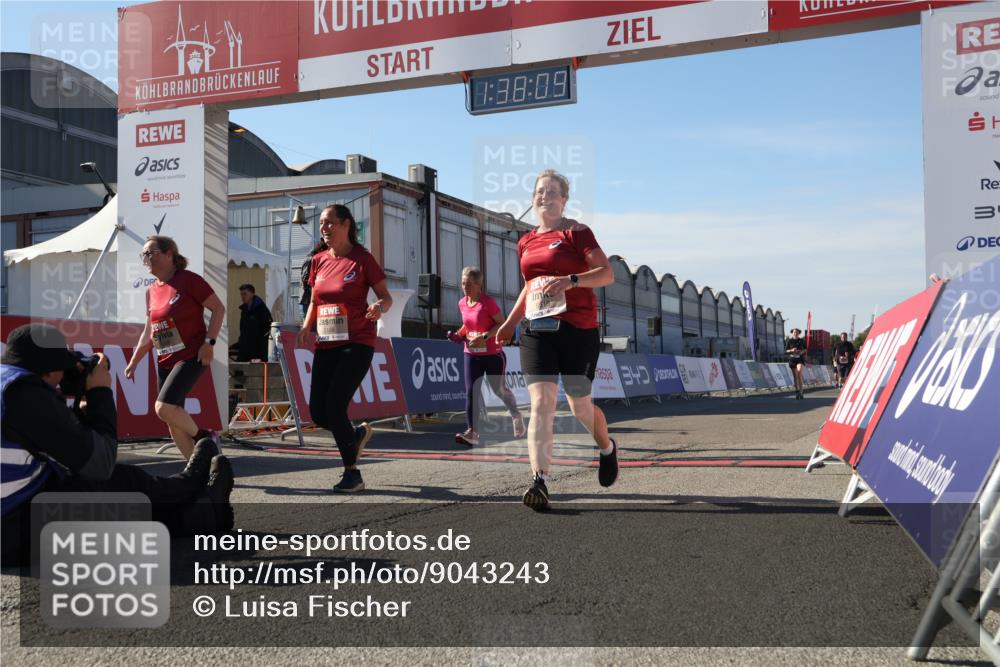 03.10.2025 - Köhlbrandbrückenlauf Luisa Fischer http://msf.ph/oto/9043243 03.10.2025 13:38:08 Ziel 5188, 5343, 5409, 5632, 6515 meine-sportfotos.de