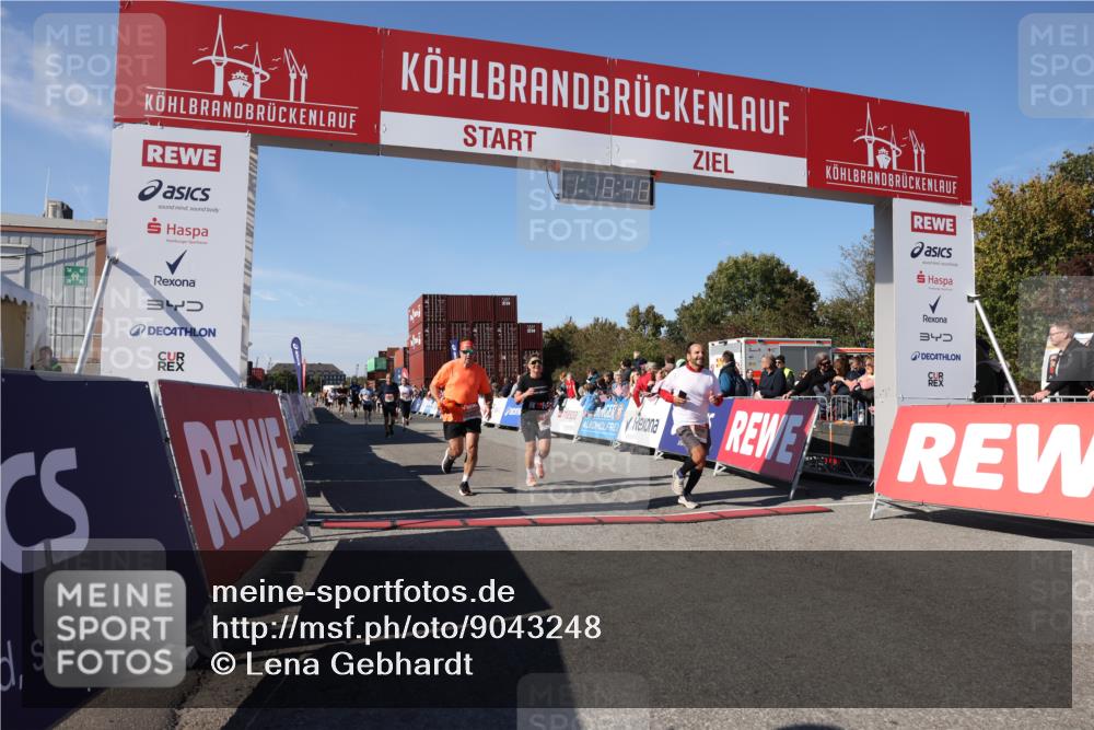03.10.2025 - Köhlbrandbrückenlauf Lena Gebhardt http://msf.ph/oto/9043248 03.10.2025 13:18:48 Ziel 4077, 4556, 4606, 4756, 4812, 5115, 6429, 6500, 6506, 6556, 6596 meine-sportfotos.de
