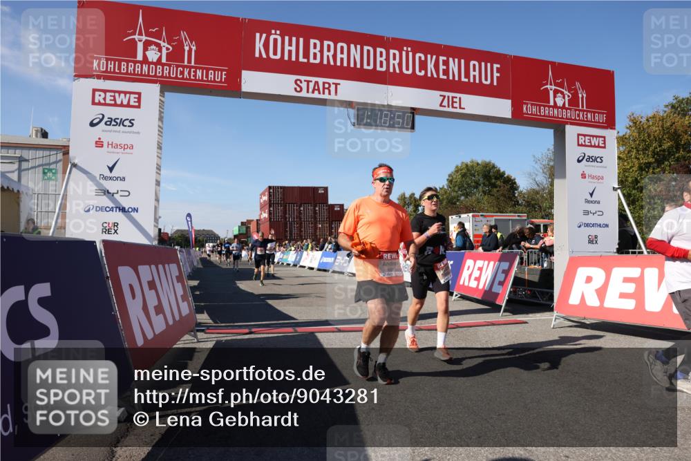 03.10.2025 - Köhlbrandbrückenlauf Lena Gebhardt http://msf.ph/oto/9043281 03.10.2025 13:18:50 Ziel 4077, 4556, 4756, 4812, 4889, 5115, 5974, 6429, 6500, 6506, 6556, 6596, 6795 meine-sportfotos.de