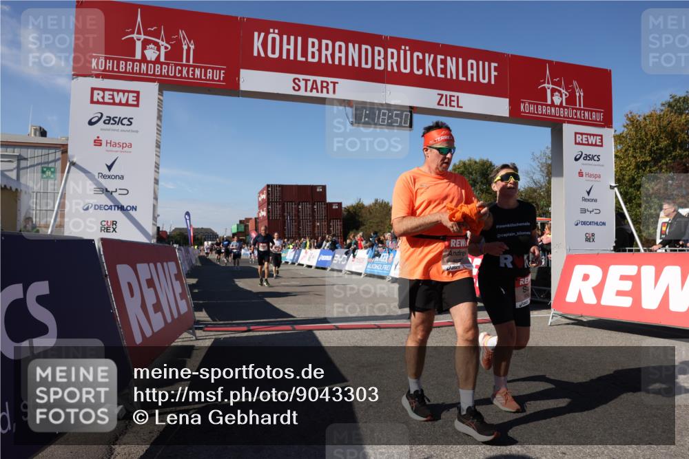 03.10.2025 - Köhlbrandbrückenlauf Lena Gebhardt http://msf.ph/oto/9043303 03.10.2025 13:18:50 Ziel 4077, 4556, 4756, 4812, 4889, 5115, 5974, 6429, 6500, 6506, 6556, 6596, 6795 meine-sportfotos.de