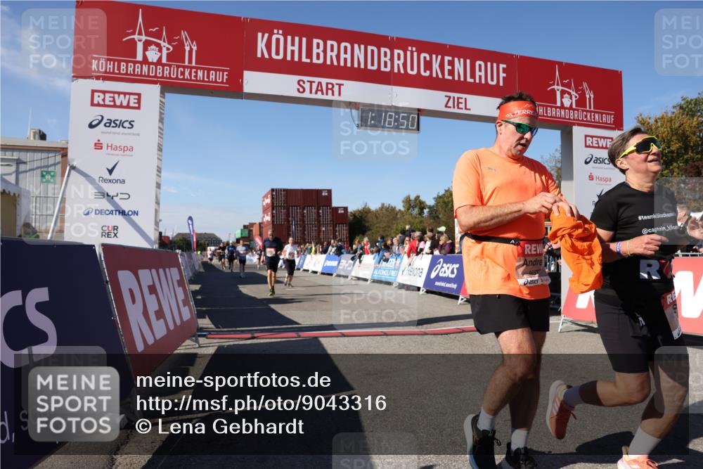 03.10.2025 - Köhlbrandbrückenlauf Lena Gebhardt http://msf.ph/oto/9043316 03.10.2025 13:18:51 Ziel 4077, 4556, 4756, 4889, 5974, 6267, 6429, 6500, 6506, 6556, 6795 meine-sportfotos.de