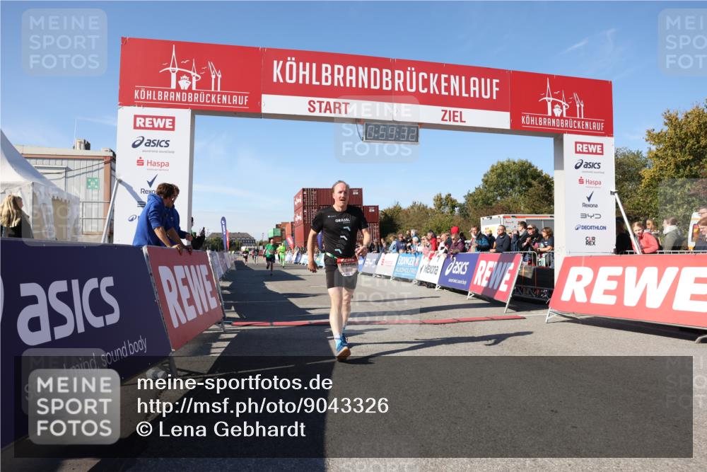 03.10.2025 - Köhlbrandbrückenlauf Lena Gebhardt http://msf.ph/oto/9043326 03.10.2025 12:59:32 Ziel 4108, 4119, 4270, 4475, 4940, 6060, 6325, 6666 meine-sportfotos.de