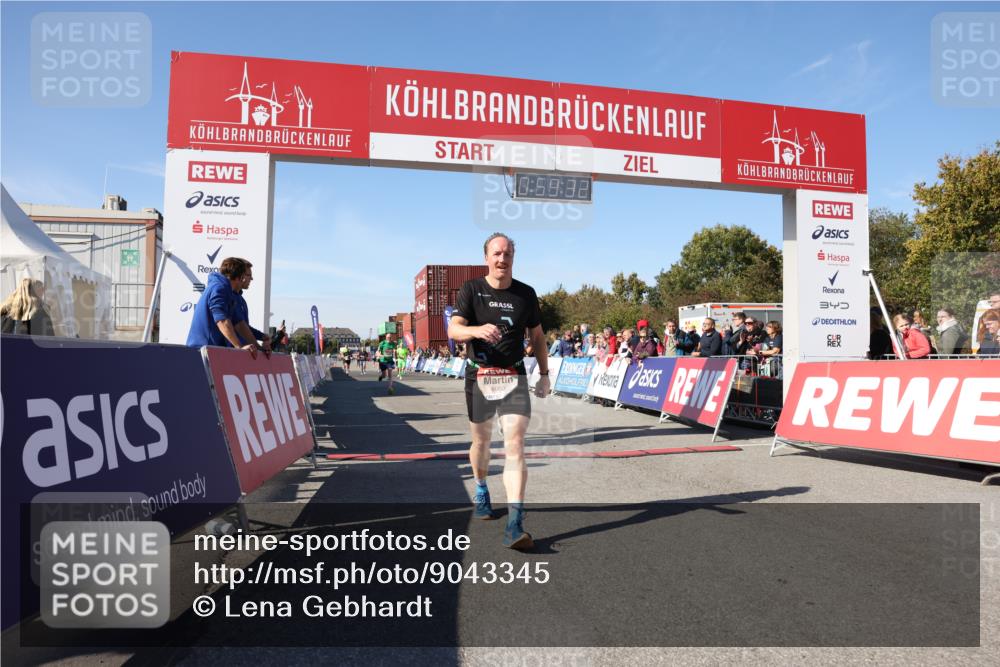 03.10.2025 - Köhlbrandbrückenlauf Lena Gebhardt http://msf.ph/oto/9043345 03.10.2025 12:59:33 Ziel 4119, 4270, 4475, 4940, 6060, 6325, 6616, 6666 meine-sportfotos.de