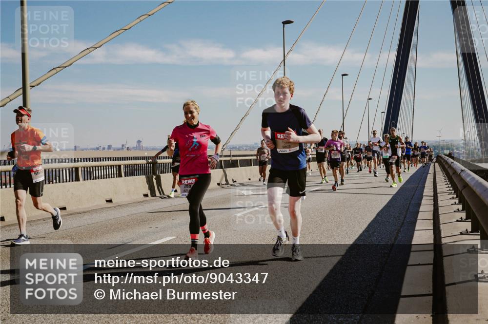 03.10.2025 - Köhlbrandbrückenlauf Michael Burmester http://msf.ph/oto/9043347 03.10.2025 12:24:52 Position 1 621, 6803 meine-sportfotos.de