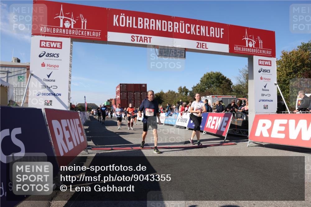 03.10.2025 - Köhlbrandbrückenlauf Lena Gebhardt http://msf.ph/oto/9043355 03.10.2025 13:18:54 Ziel 4077, 4556, 4676, 4756, 4889, 5304, 5449, 5974, 6267, 6506, 6556, 6573, 6795 meine-sportfotos.de