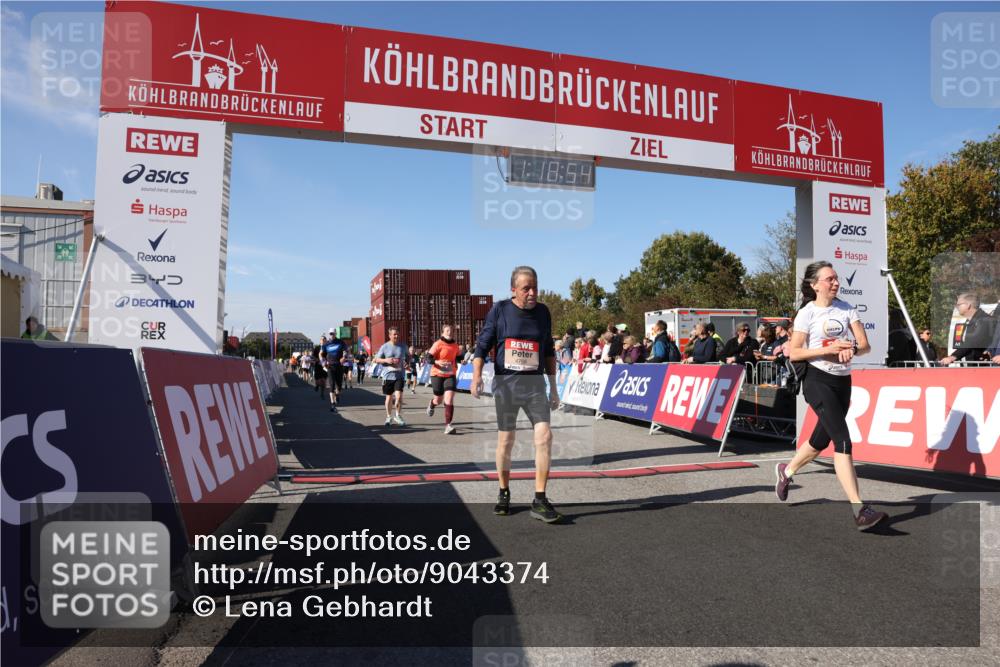 03.10.2025 - Köhlbrandbrückenlauf Lena Gebhardt http://msf.ph/oto/9043374 03.10.2025 13:18:54 Ziel 4077, 4556, 4676, 4756, 4889, 5304, 5449, 5974, 6267, 6506, 6556, 6573, 6795 meine-sportfotos.de