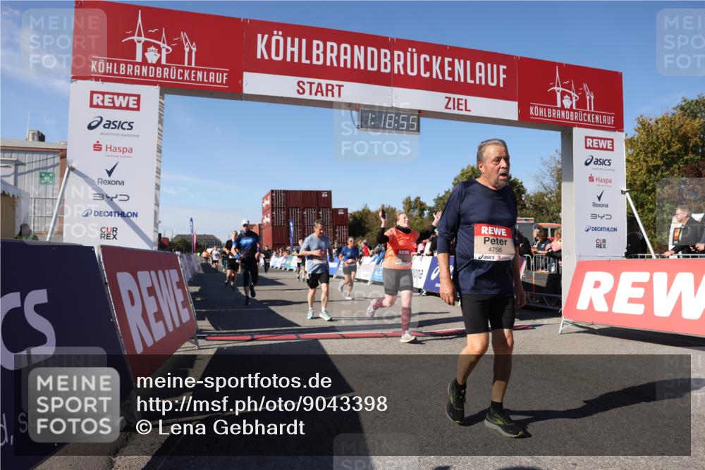 03.10.2025 - Köhlbrandbrückenlauf Lena Gebhardt http://msf.ph/oto/9043398 03.10.2025 13:18:56 Ziel 4077, 4556, 4676, 4756, 4889, 5304, 5449, 5974, 6117, 6267, 6475, 6506, 6556, 6573, 6795 meine-sportfotos.de