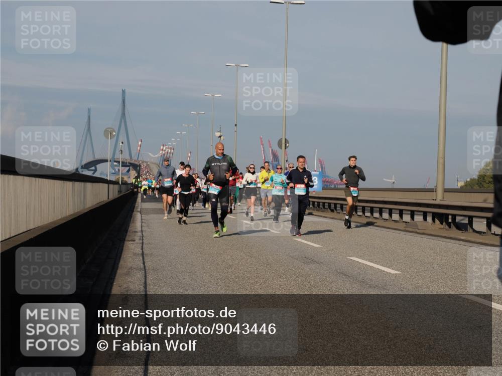 03.10.2025 - Köhlbrandbrückenlauf Fabian Wolf http://msf.ph/oto/9043446 03.10.2025 09:56:30 Position 3  meine-sportfotos.de